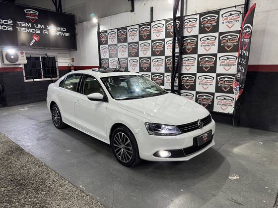 VOLKSWAGEN JETTA 2.0 TSI HIGHLINE 211CV GASOLINA 4P TIPTRONIC VOLKSWAGEN JETTA 2.0 TSI HIGHLINE 211CV GASOLINA 4P TIPTRONIC